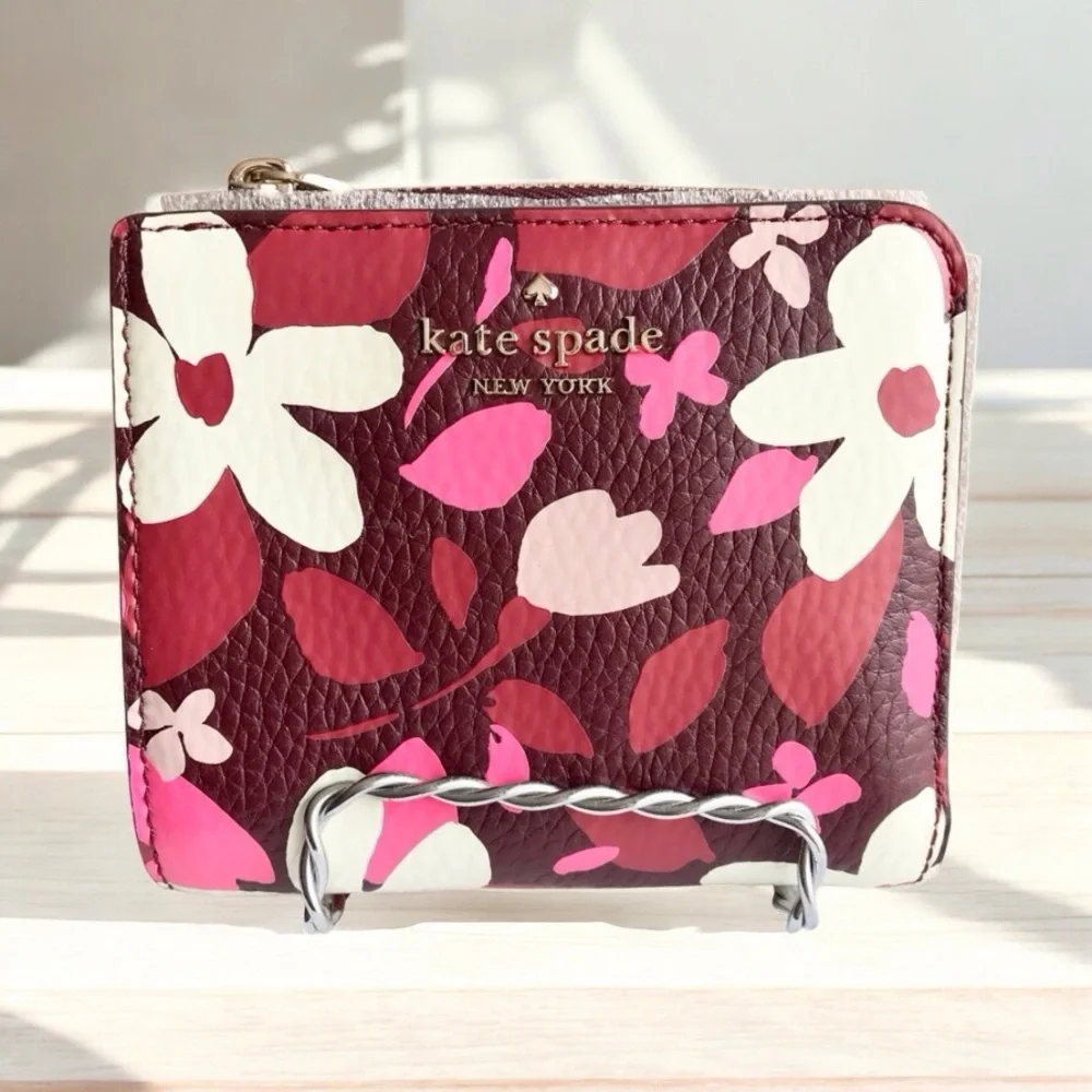 🆕Kate Spade Jackson Wallet